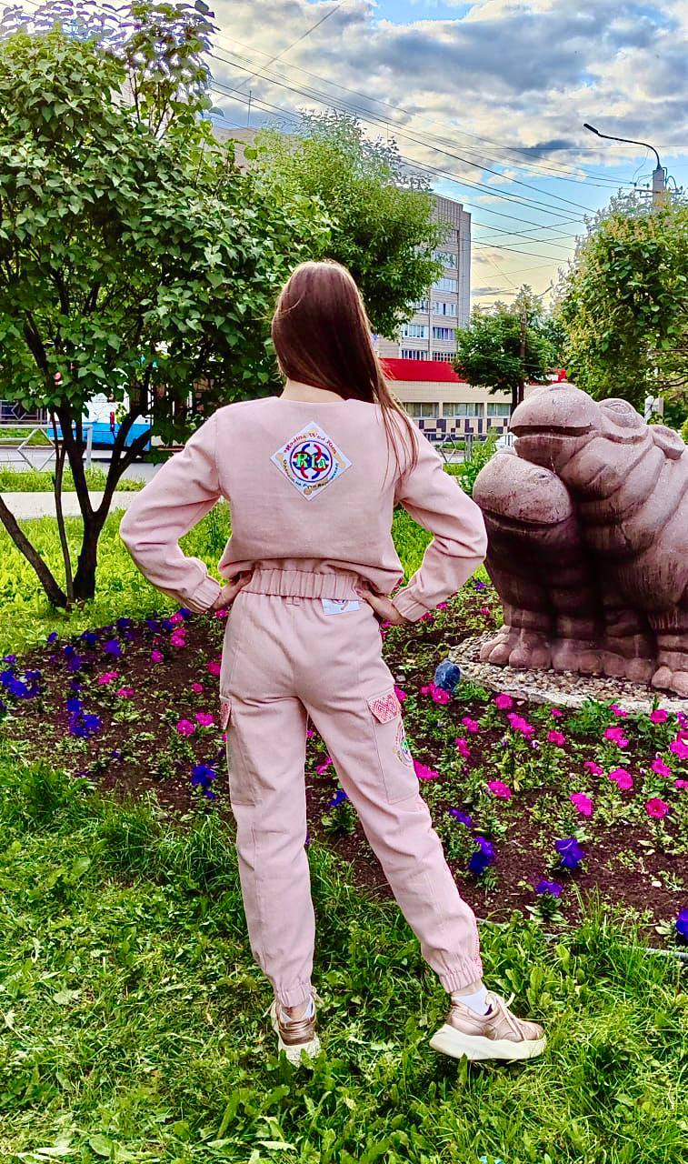 👩🏼 Женский вариант костюма из джинсы